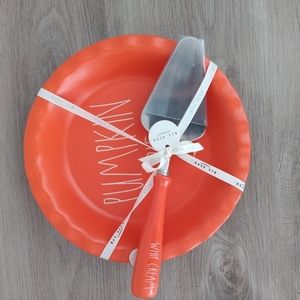 Rae Dunn pumpkin Pie